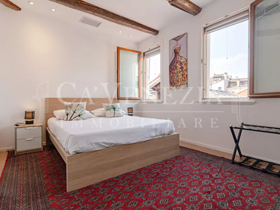 Immagine 12 di Appartamento in vendita  a Venezia