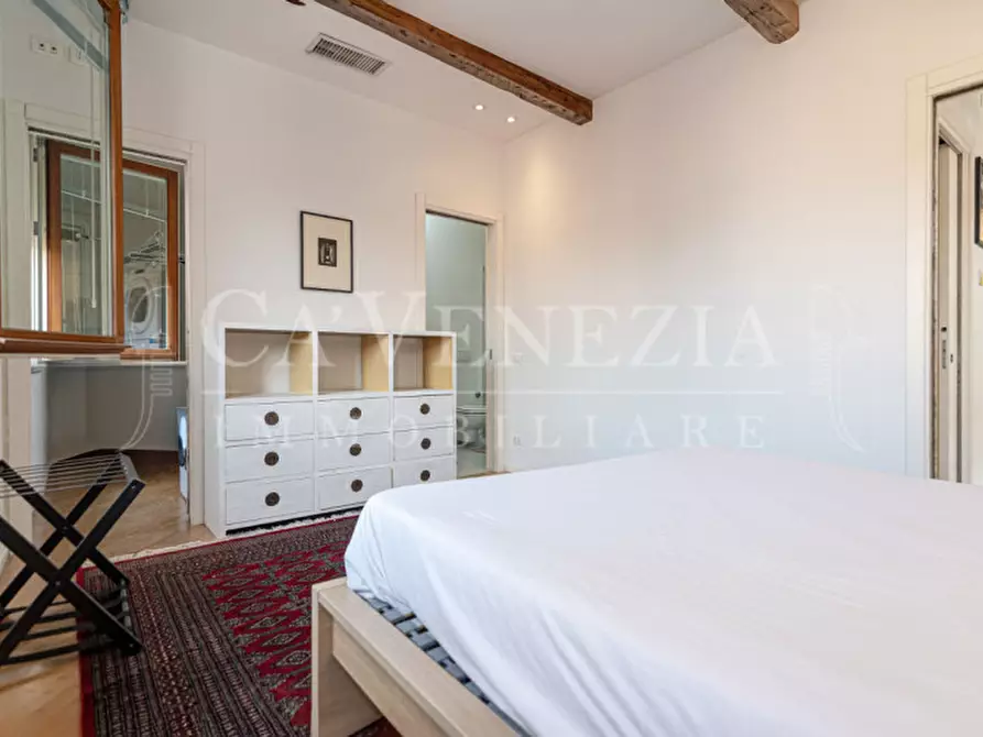 Immagine 14 di Appartamento in vendita  a Venezia