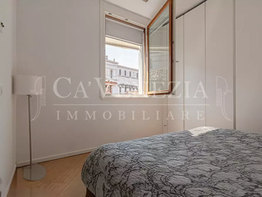 Immagine 19 di Appartamento in vendita  a Venezia