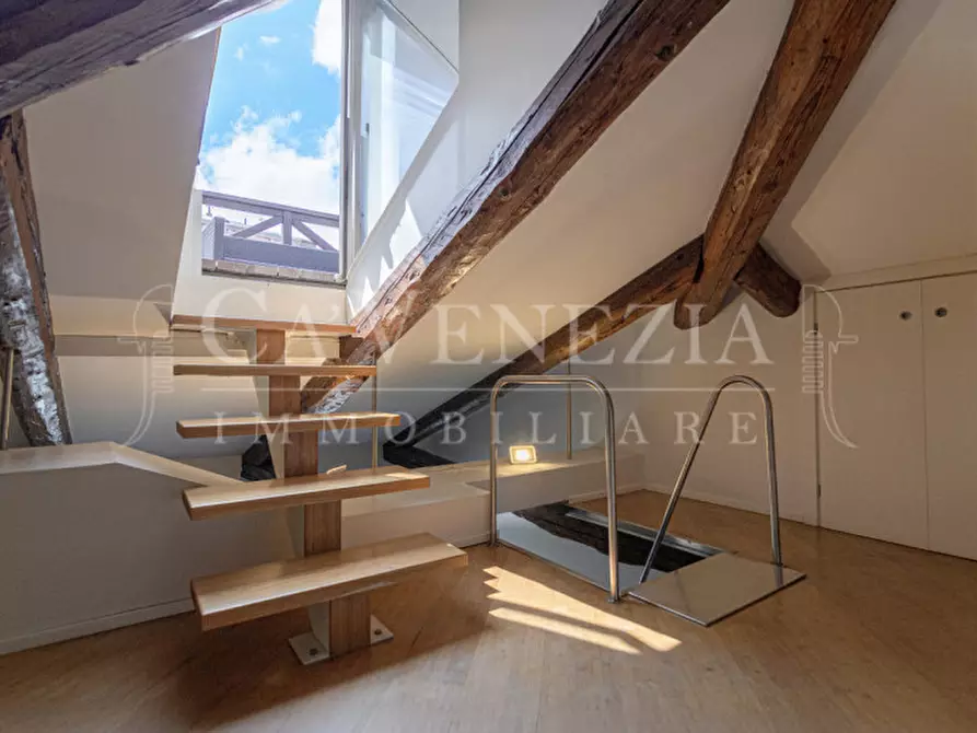 Immagine 23 di Appartamento in vendita  a Venezia