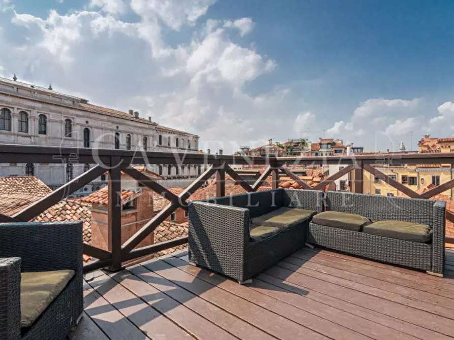 Immagine 25 di Appartamento in vendita  a Venezia