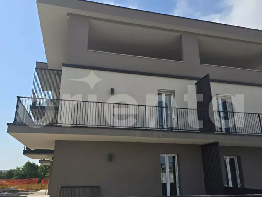 Immagine 5 di Appartamento in vendita  a Montichiari