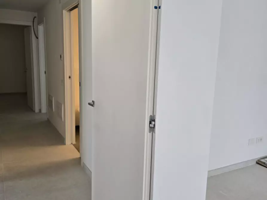 Immagine 19 di Appartamento in vendita  a Montichiari