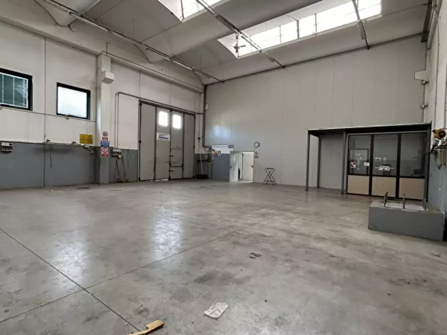 Immagine 5 di Capannone industriale in affitto  in Via Manetti a Trebaseleghe