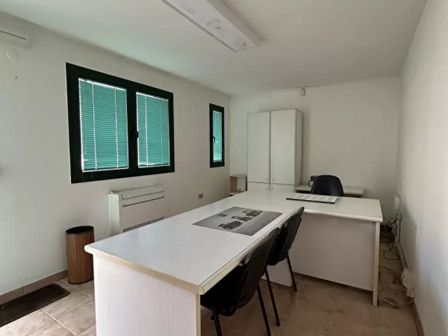 Immagine 6 di Capannone industriale in affitto  in Via Manetti a Trebaseleghe