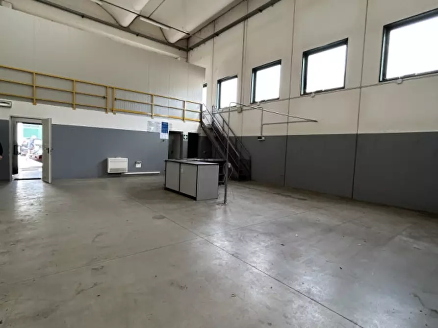 Immagine 7 di Capannone industriale in affitto  in Via Manetti a Trebaseleghe