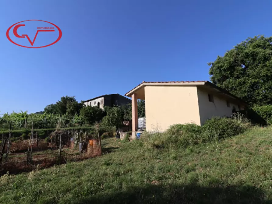 Immagine 43 di Villa in vendita  in Strada di Mercatale Valdarno a Montevarchi