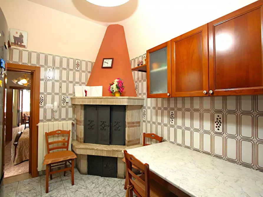 Immagine 10 di Casa indipendente in vendita  in Via Zara a Matino