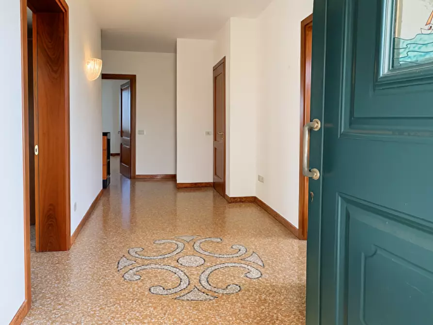 Immagine 4 di Casa indipendente in vendita  in Via Lobbia Vicentina a Lonigo