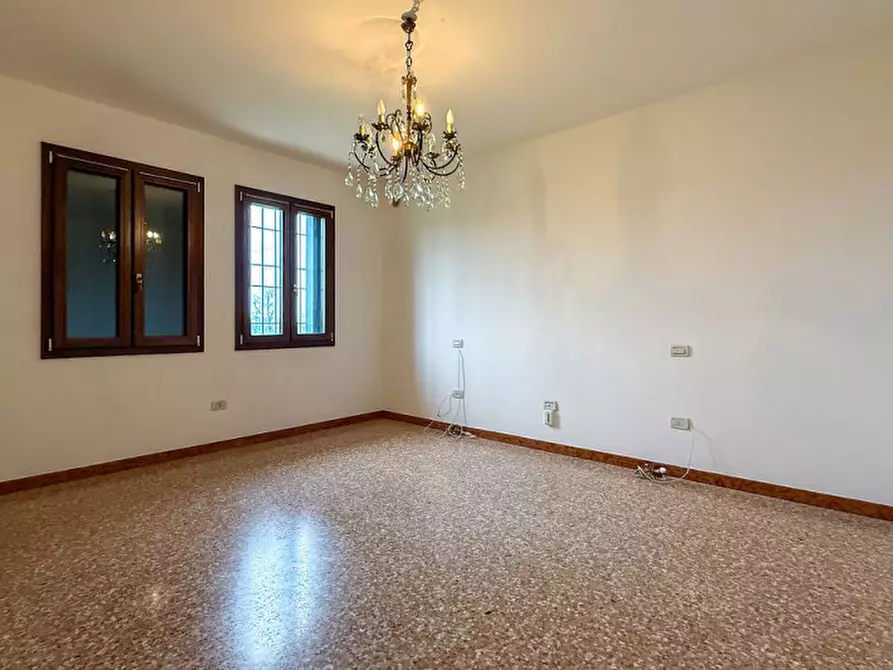 Immagine 14 di Casa indipendente in vendita  in Via Lobbia Vicentina a Lonigo