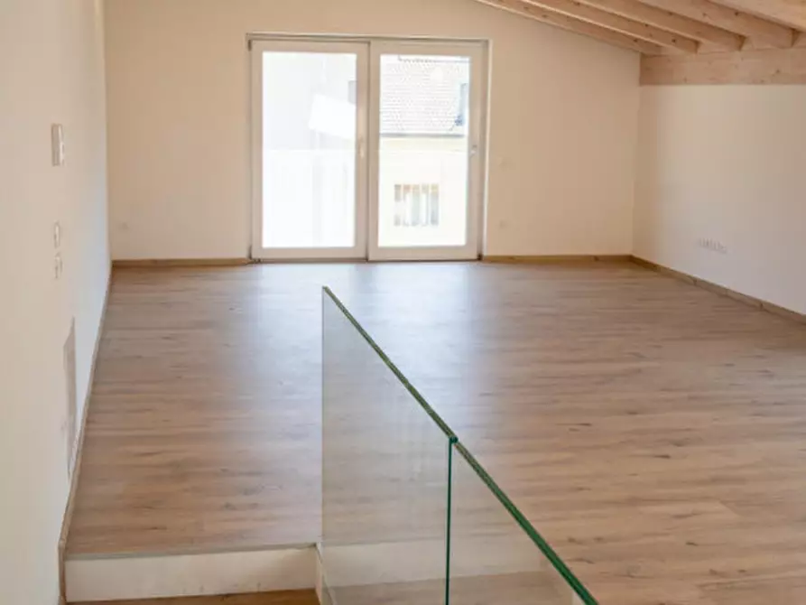 Immagine 4 di Attico in vendita  a Trento