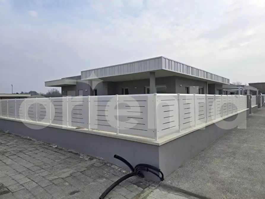 Immagine 15 di Casa bifamiliare in vendita  in via ceruti a Montichiari