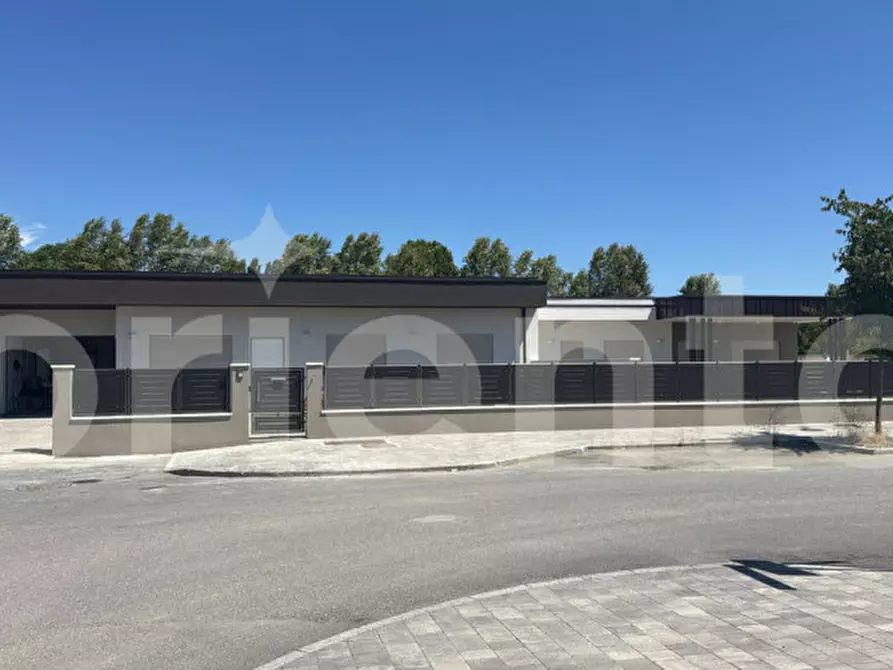 Immagine 28 di Casa bifamiliare in vendita  in via ceruti a Montichiari