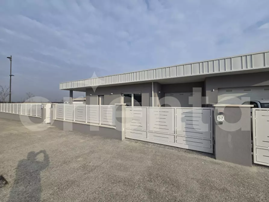 Immagine 19 di Casa bifamiliare in vendita  in via ceruti a Montichiari