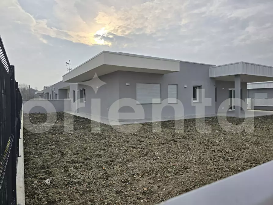 Immagine 21 di Casa bifamiliare in vendita  in via ceruti a Montichiari