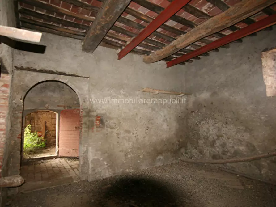 Immagine 40 di Rustico / casale in vendita  a Sinalunga