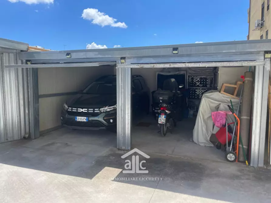 Immagine 28 di Appartamento in vendita  in via cuoco,53 a Lecce