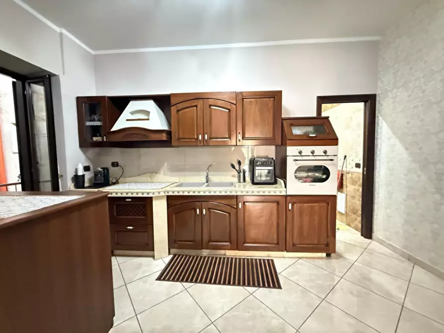 Immagine 10 di Appartamento in affitto  in Via Santa Maria Ognibene a Napoli