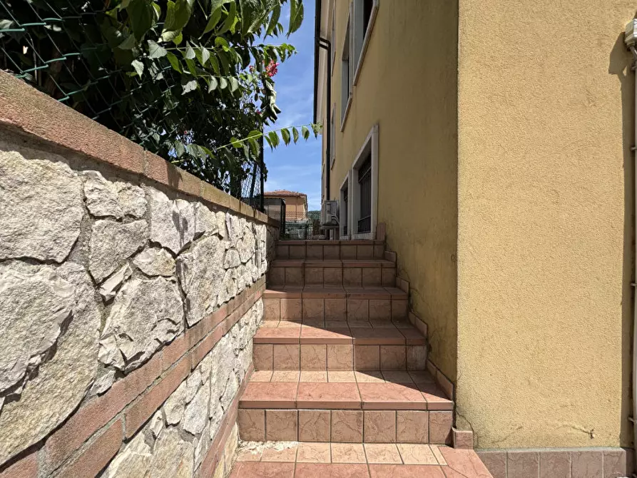 Immagine 12 di Casa bifamiliare in vendita  in Via Roma a Sarego