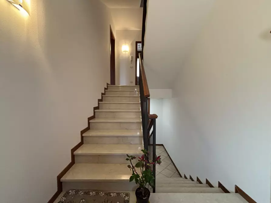 Immagine 17 di Casa bifamiliare in vendita  in Via Roma a Sarego