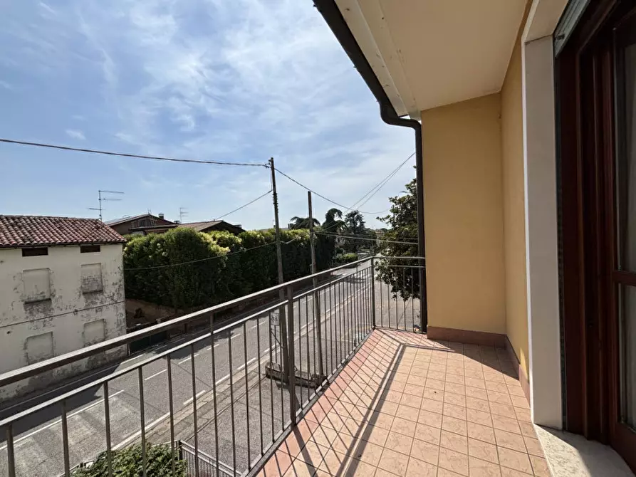 Immagine 34 di Casa bifamiliare in vendita  in Via Roma a Sarego