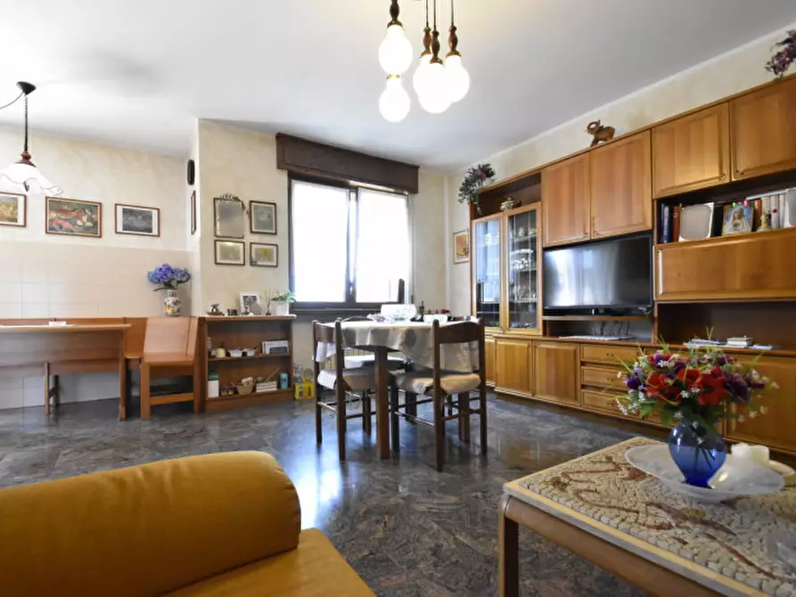 Immagine 7 di Appartamento in vendita  in Largo Salvo D'Acquisto 31 a Bussolengo