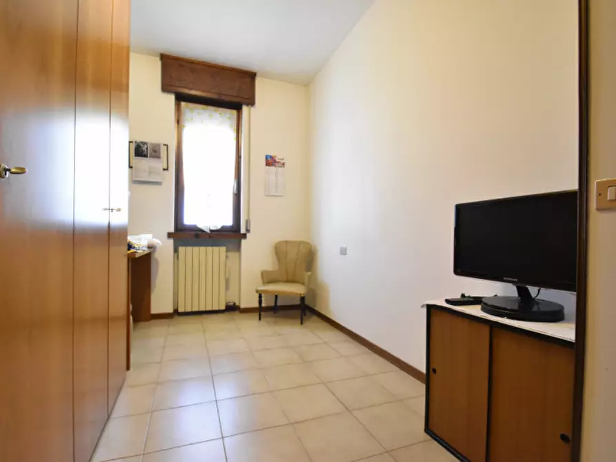 Immagine 22 di Appartamento in vendita  in Largo Salvo D'Acquisto 31 a Bussolengo