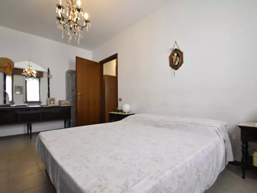 Immagine 29 di Appartamento in vendita  in Largo Salvo D'Acquisto 31 a Bussolengo