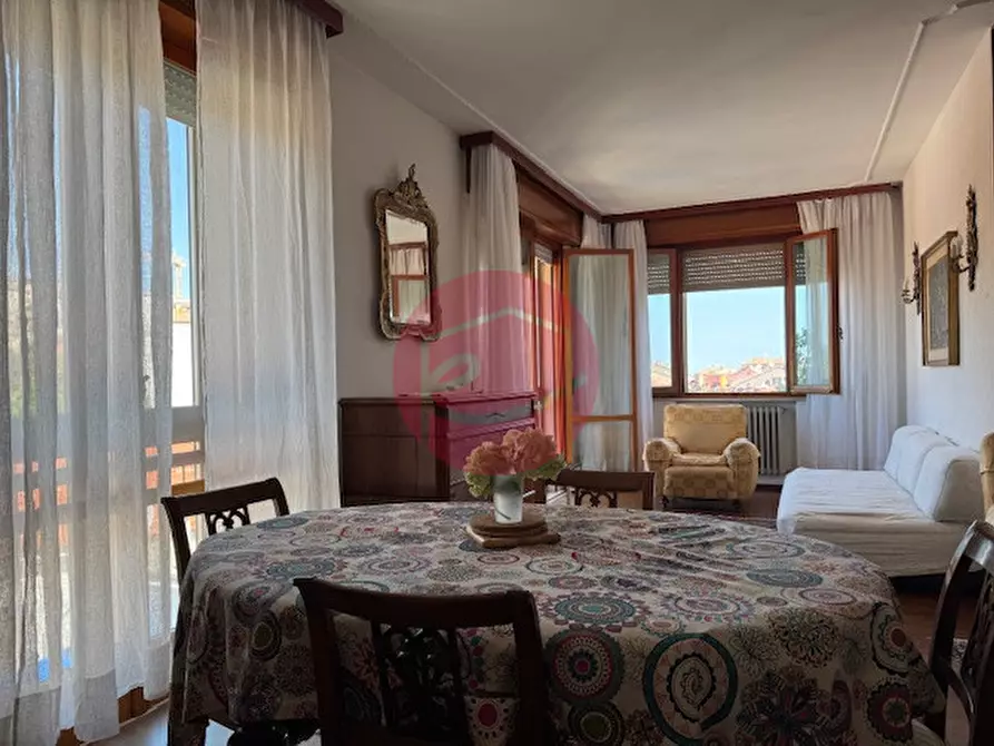 Immagine 2 di Appartamento in vendita  a Santarcangelo Di Romagna