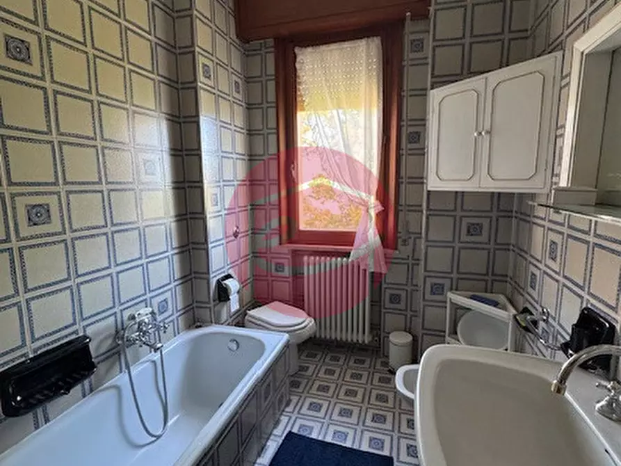 Immagine 17 di Appartamento in vendita  a Santarcangelo Di Romagna