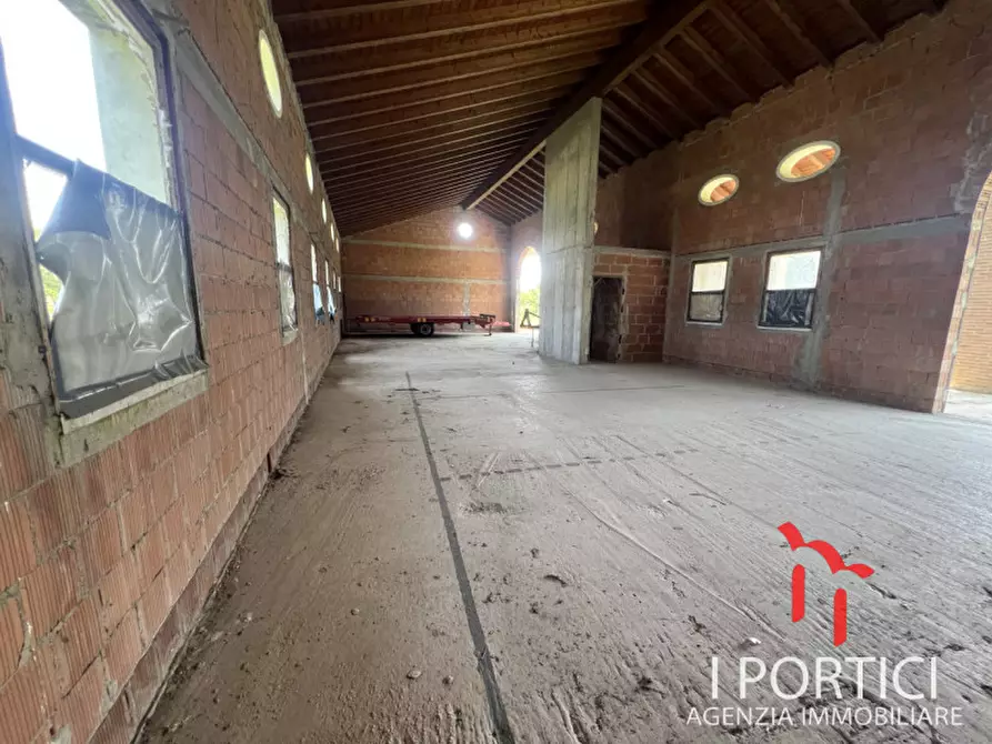 Immagine 1 di Magazzino in vendita  in Via Cimitero a Scorzè