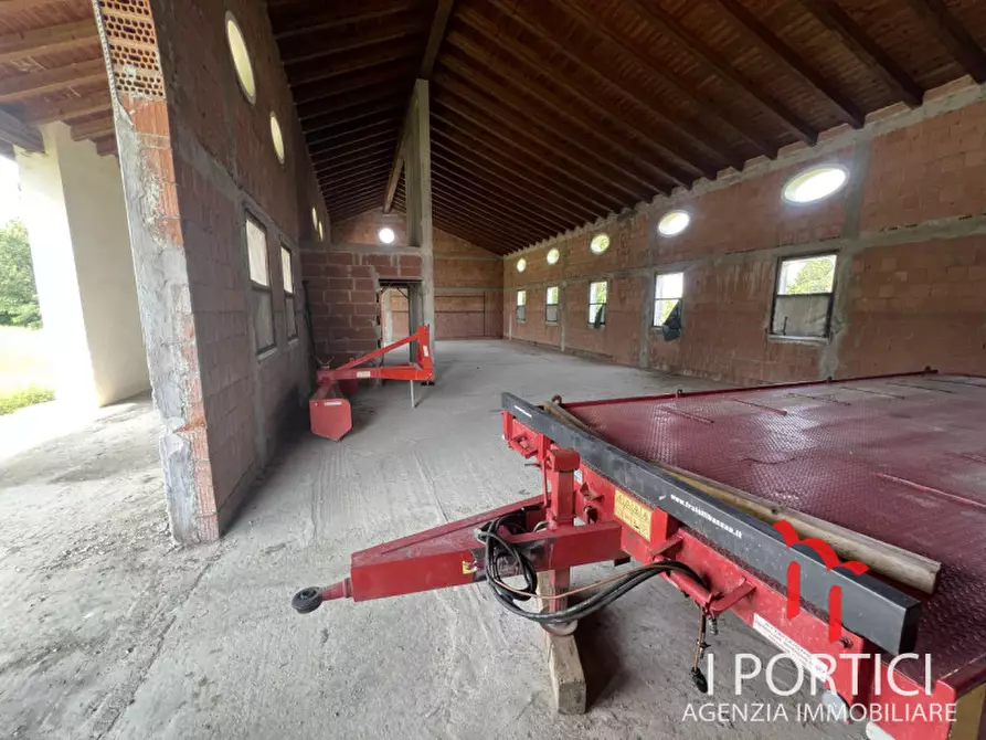 Immagine 4 di Magazzino in vendita  in Via Cimitero a Scorzè