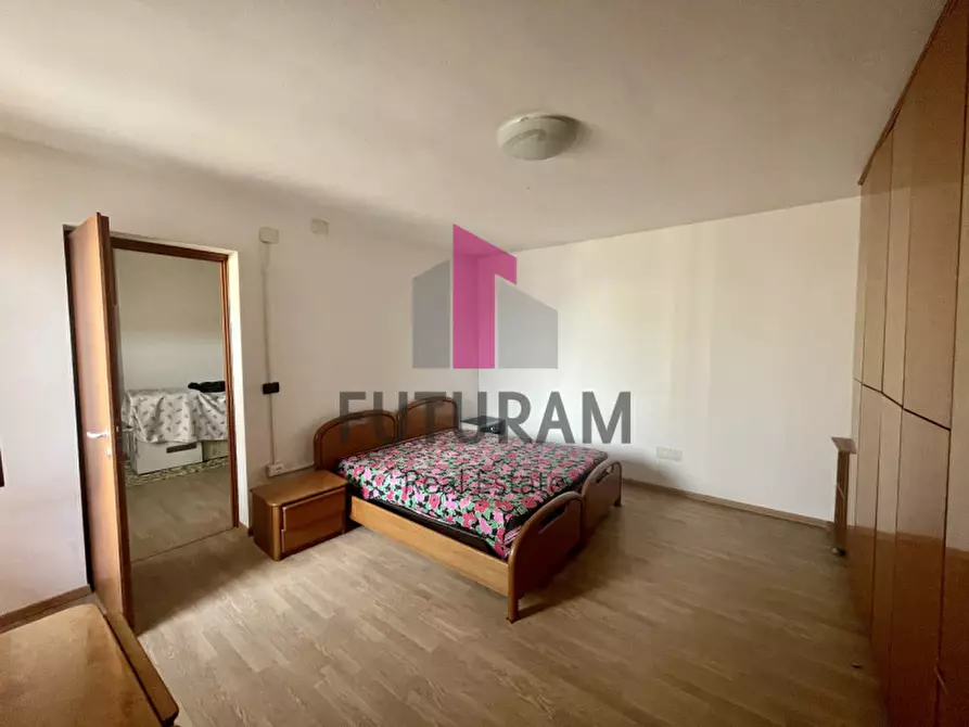 Immagine 2 di Ufficio in vendita  in VIA firenze 1 a Mira