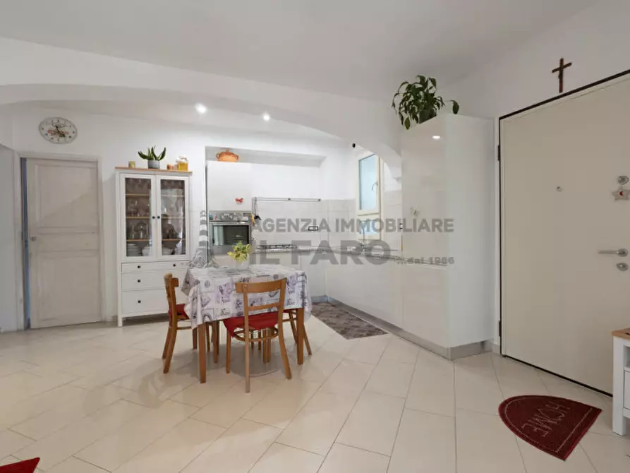 Immagine 3 di Casa bifamiliare in vendita  in Via Sardegna a La Maddalena