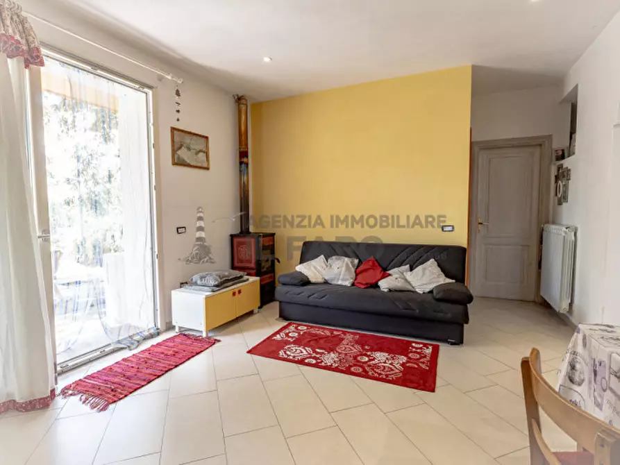 Immagine 6 di Casa bifamiliare in vendita  in Via Sardegna a La Maddalena