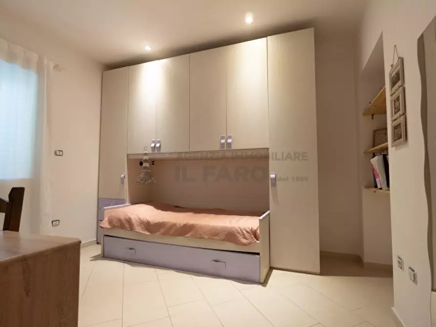 Immagine 11 di Casa bifamiliare in vendita  in Via Sardegna a La Maddalena