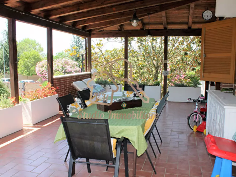 Immagine 4 di Villetta a schiera in vendita  in Via della Torre di Spizzichino, 98 a Roma