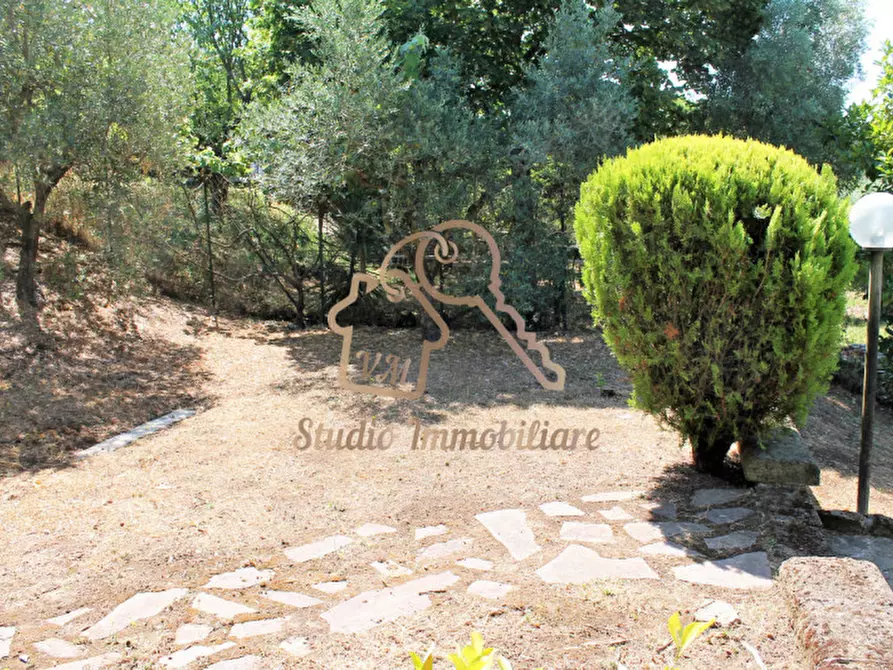 Immagine 17 di Villetta a schiera in vendita  in Via della Torre di Spizzichino, 98 a Roma