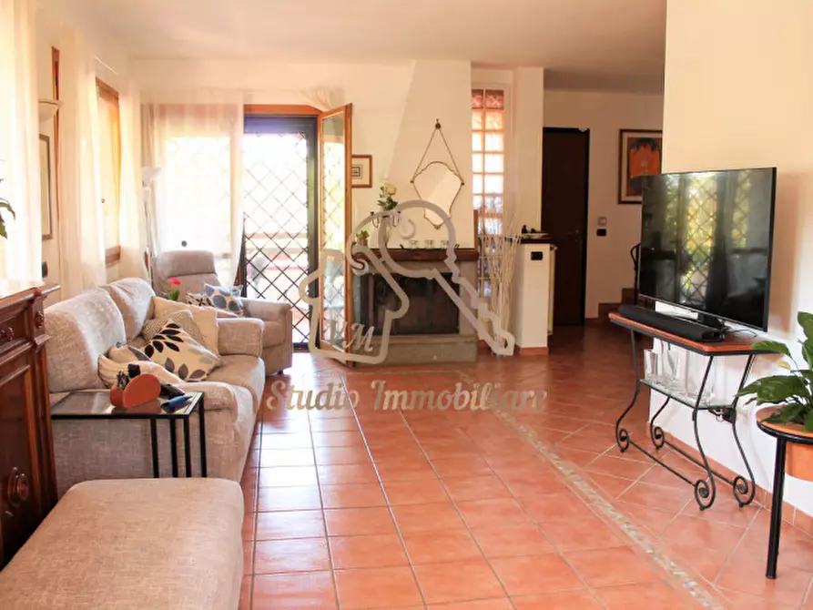 Immagine 20 di Villetta a schiera in vendita  in Via della Torre di Spizzichino, 98 a Roma