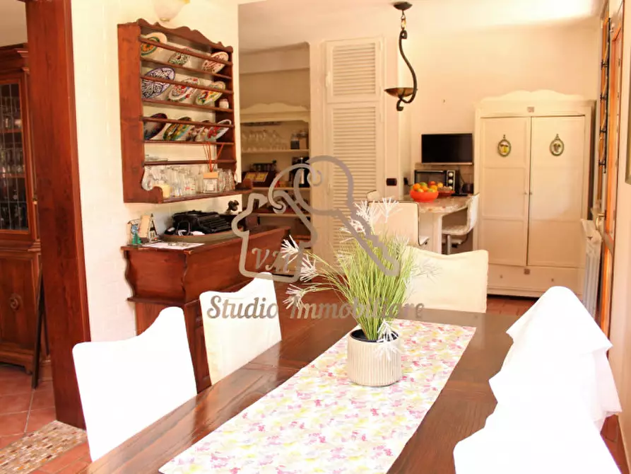 Immagine 21 di Villetta a schiera in vendita  in Via della Torre di Spizzichino, 98 a Roma