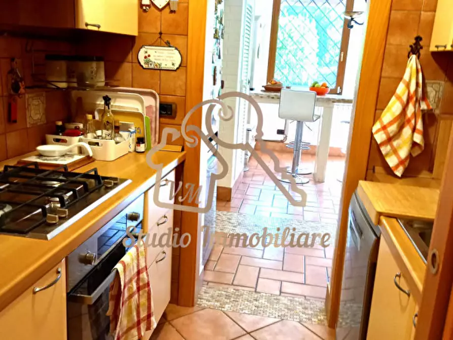 Immagine 22 di Villetta a schiera in vendita  in Via della Torre di Spizzichino, 98 a Roma