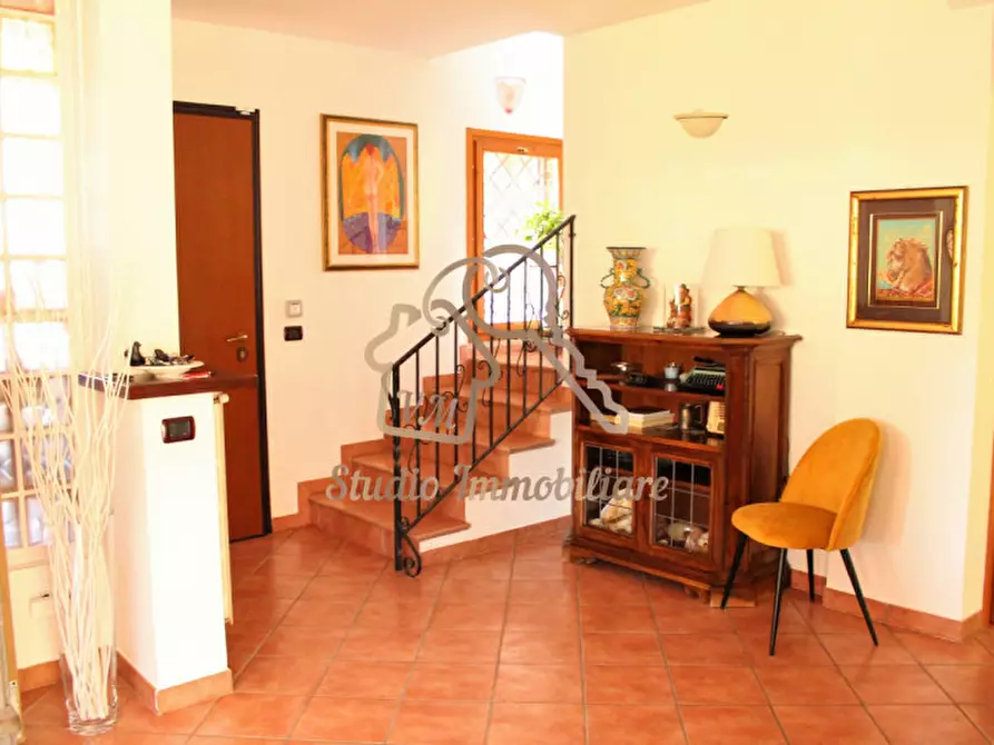 Immagine 25 di Villetta a schiera in vendita  in Via della Torre di Spizzichino, 98 a Roma