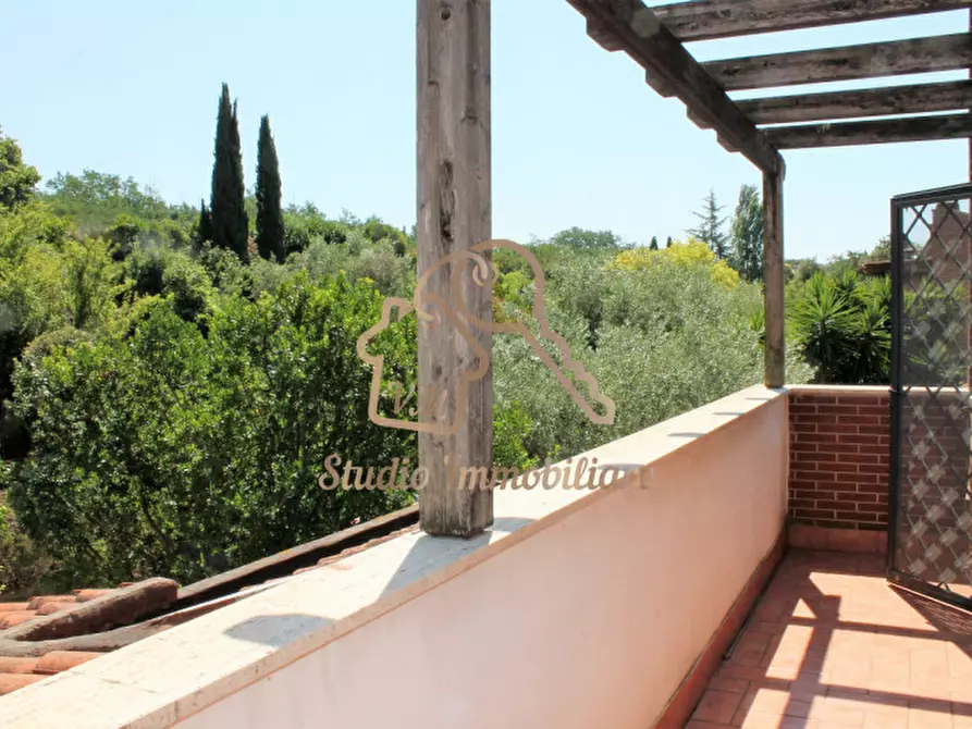 Immagine 31 di Villetta a schiera in vendita  in Via della Torre di Spizzichino, 98 a Roma