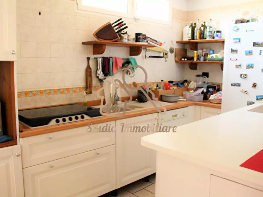 Immagine 42 di Villetta a schiera in vendita  in Via della Torre di Spizzichino, 98 a Roma