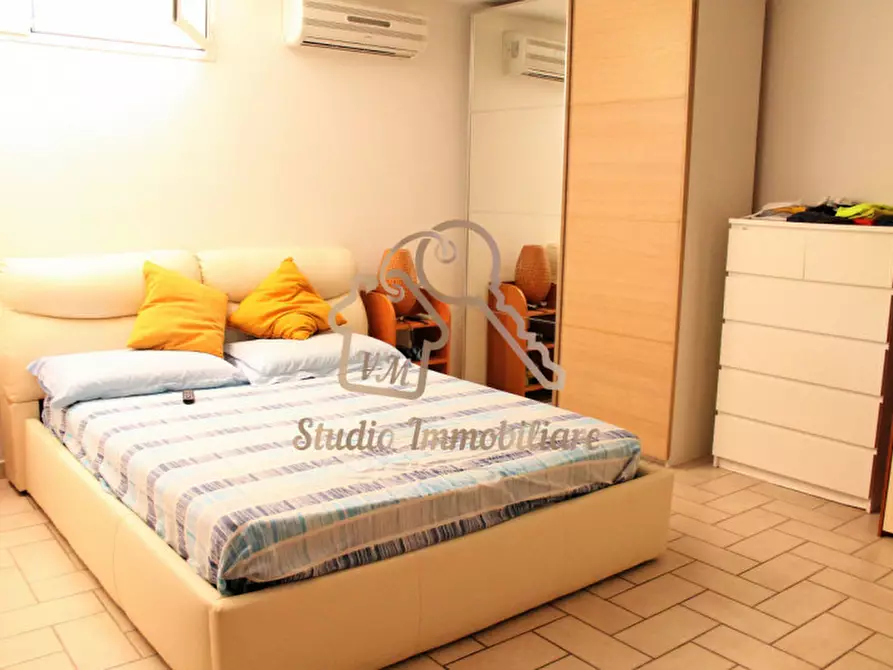 Immagine 44 di Villetta a schiera in vendita  in Via della Torre di Spizzichino, 98 a Roma