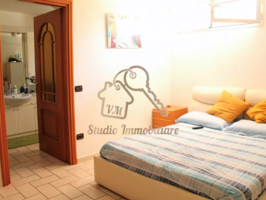 Immagine 45 di Villetta a schiera in vendita  in Via della Torre di Spizzichino, 98 a Roma