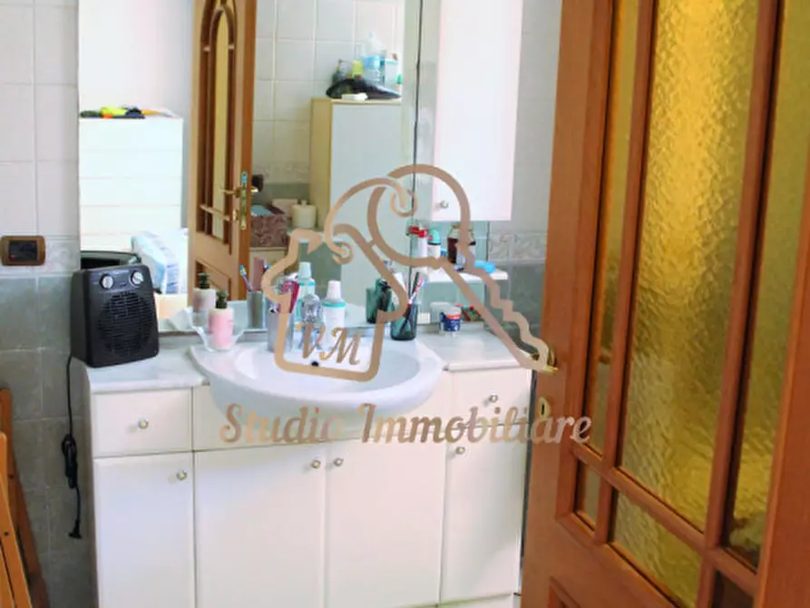 Immagine 46 di Villetta a schiera in vendita  in Via della Torre di Spizzichino, 98 a Roma