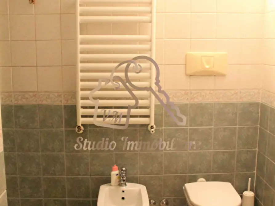 Immagine 47 di Villetta a schiera in vendita  in Via della Torre di Spizzichino, 98 a Roma