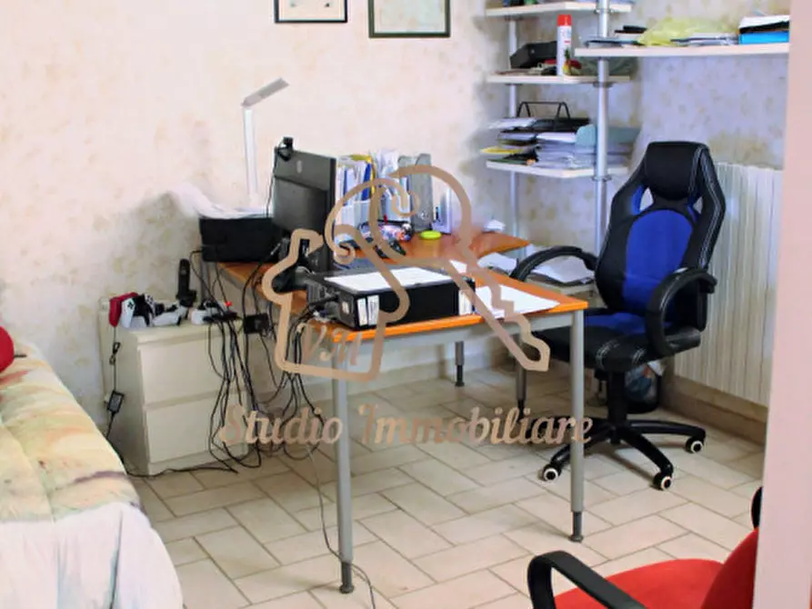 Immagine 49 di Villetta a schiera in vendita  in Via della Torre di Spizzichino, 98 a Roma