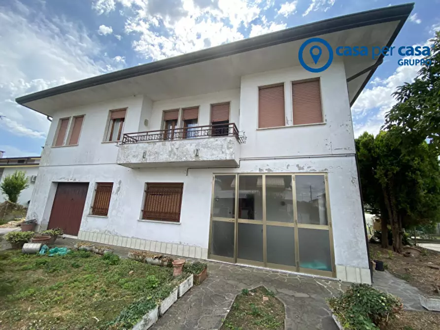 Immagine 3 di Casa indipendente in vendita  in Via Lampertheim a Adria